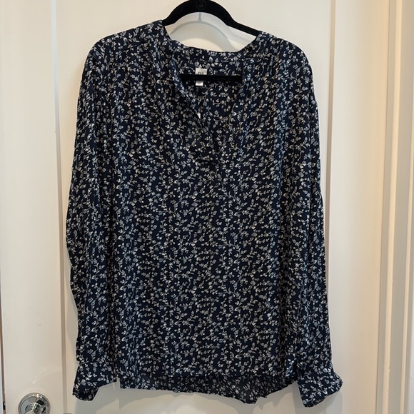 GAP - long sleeved rayon blouse.  NWT. XXL. - Picture 1 of 5